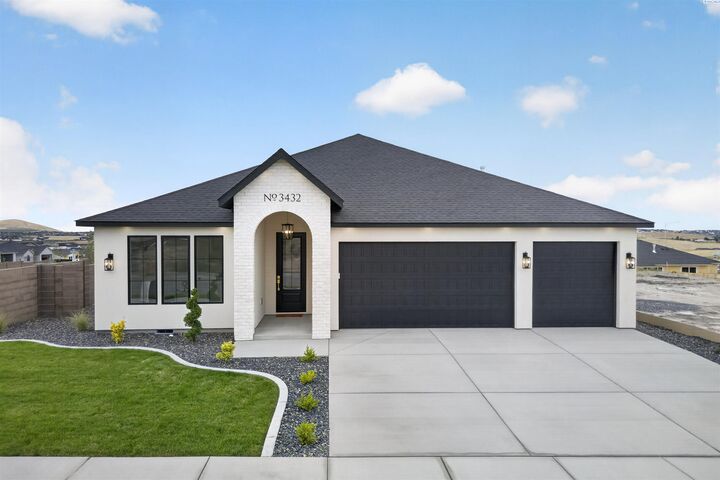 Property Photo:  3432 Allison Way  WA 99352 
