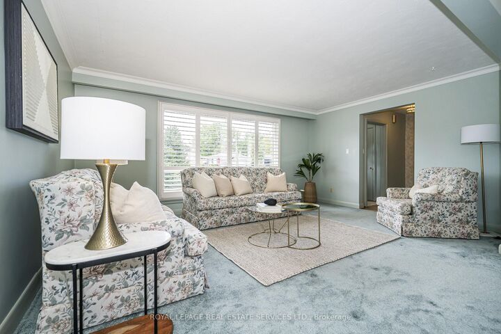 Property Photo:  8 Burwood Road  ON M9B 2W5 