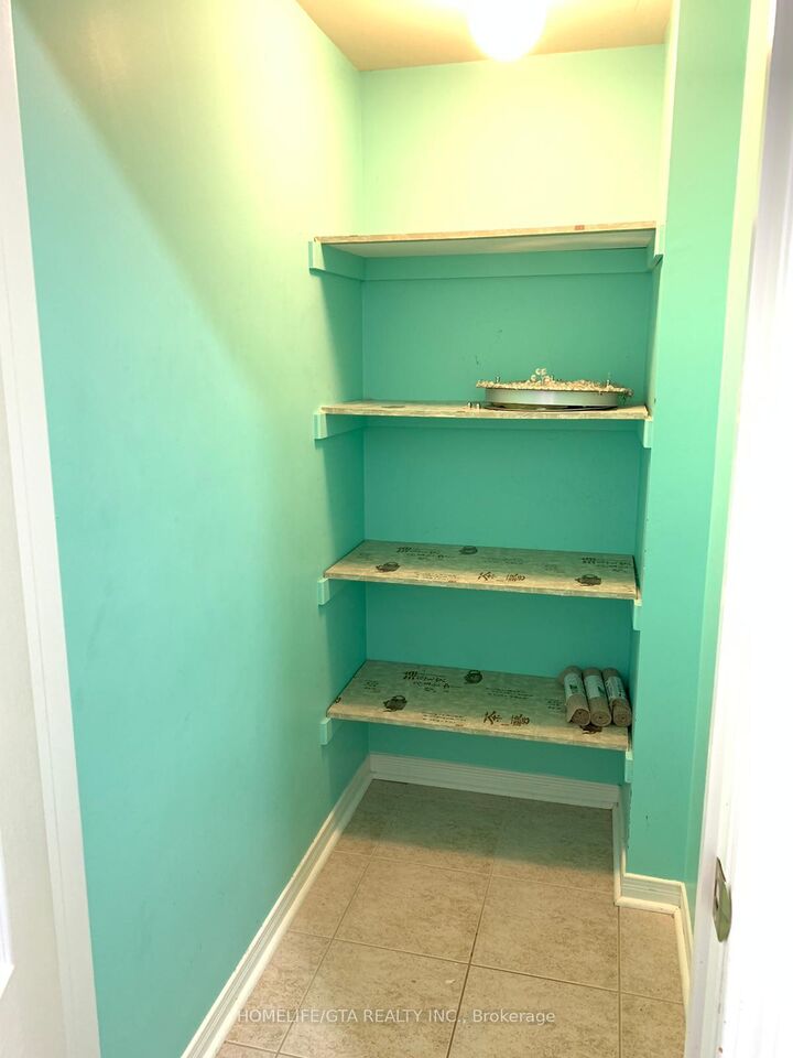 Property Photo:  92 Todhunter Crescent  ON L1Z 0K1 