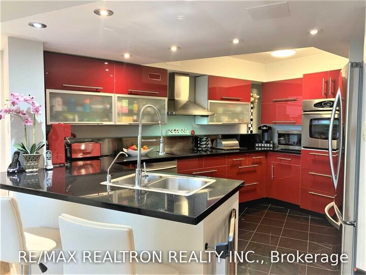 Property Photo: 155 Marlee Avenue 1201 ON M6B 4B5