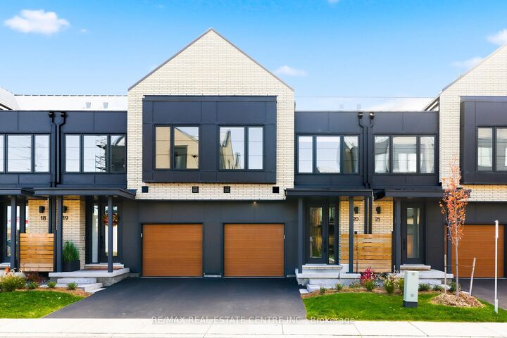 Property Photo: 2273 Turnberry Road 20 ON L7M 2B2