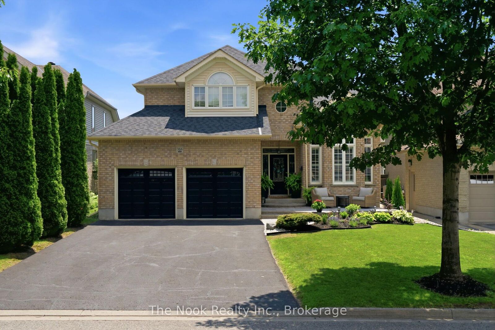 Photo de la propriété:  366 Travail Avenue  ON L1L 0C5 