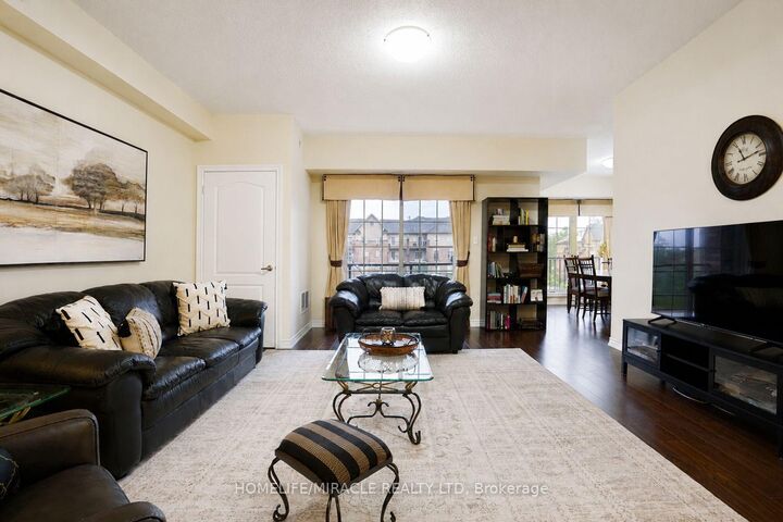 39 Ferndale Drive S 312 — photo 1