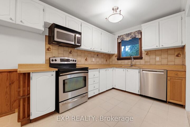 Property Photo: 639 Irwin Crescent ON L3Y 5A1