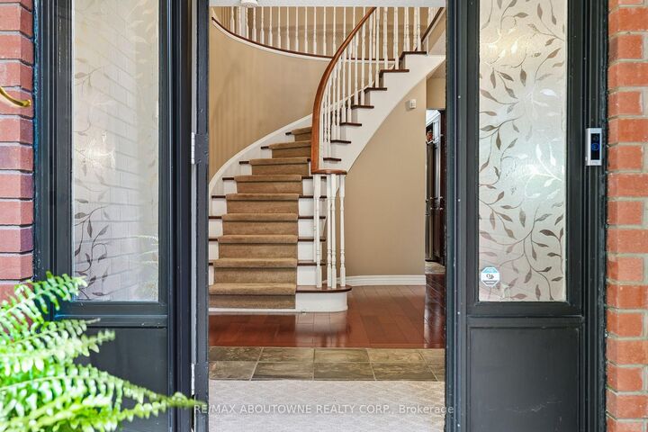 Property Photo:  89 Waldie Road  ON L6L 6G5 