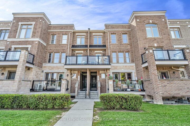 Property Photo: 2315 Sheppard Avenue W 61 ON M9M 0E8