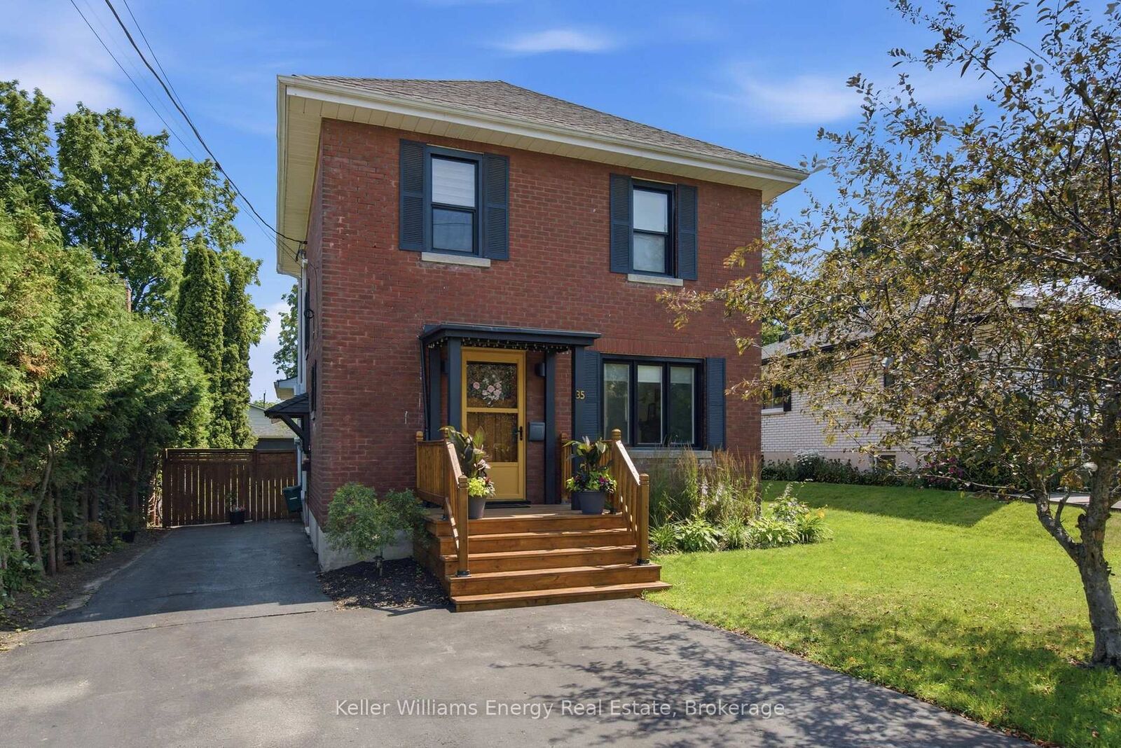 Property Photo:  35 Havelock Street  ON K9A 2J2 