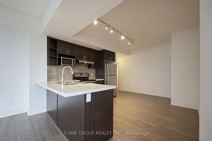 Property Photo: 99 South Town Centre Boulevard 611 ON L6G 0E9