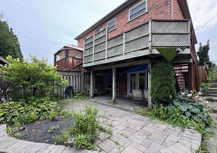 Property Photo:  121 Primeau Drive W/O  ON L4G 6Z6 