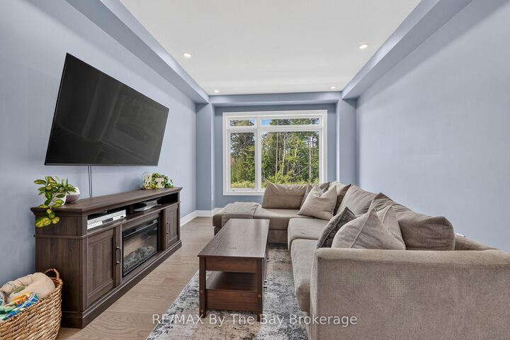 Property Photo: 222 Mapleside Drive ON L9Z 0L4