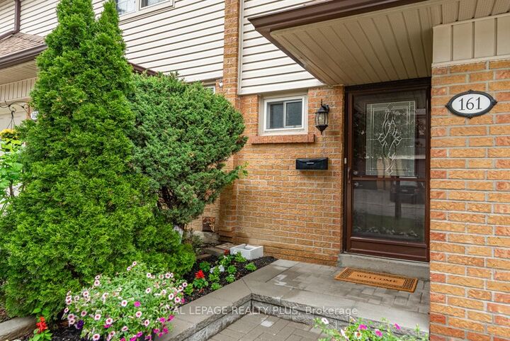 Property Photo: 2120 Rathburn Road E 161 ON L4W 2S8