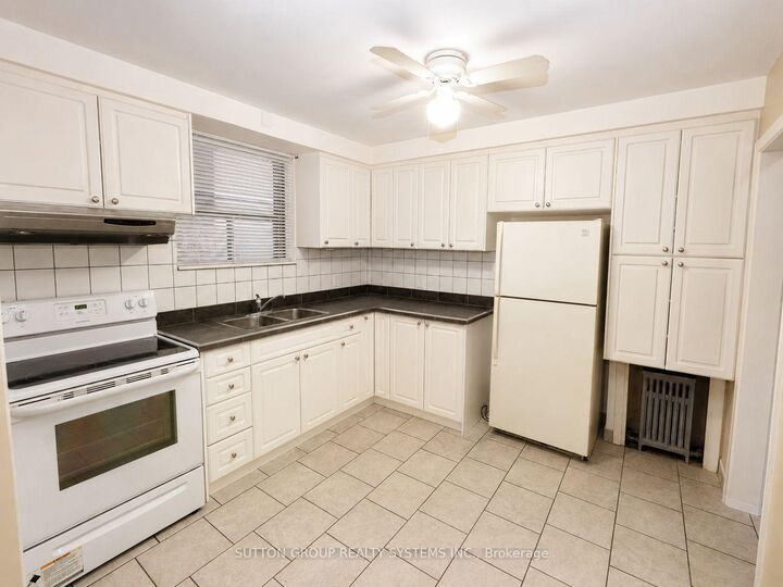 Property Photo: 324 Lauder Avenue ON M6E 3H6