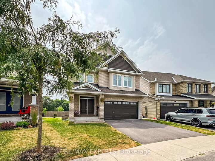 Photo de la propriété:  640 Halloway Drive  ON K7K 0H4 