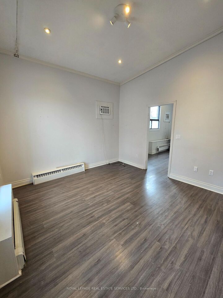 Property Photo:  34 Plains Road W A2  ON L7T 1E9 