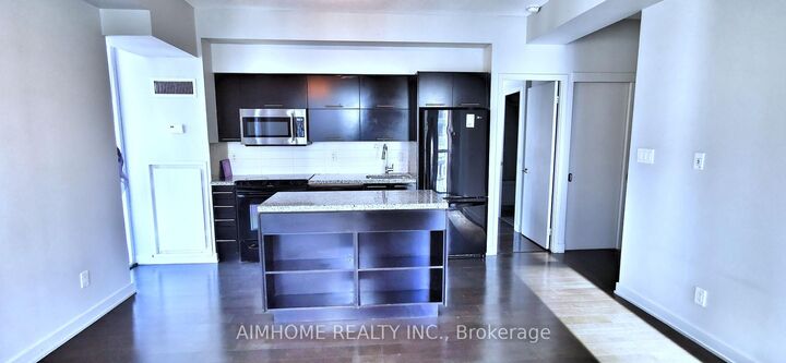 Property Photo:  126 Simcoe Street 1708  ON M5H 4E6 
