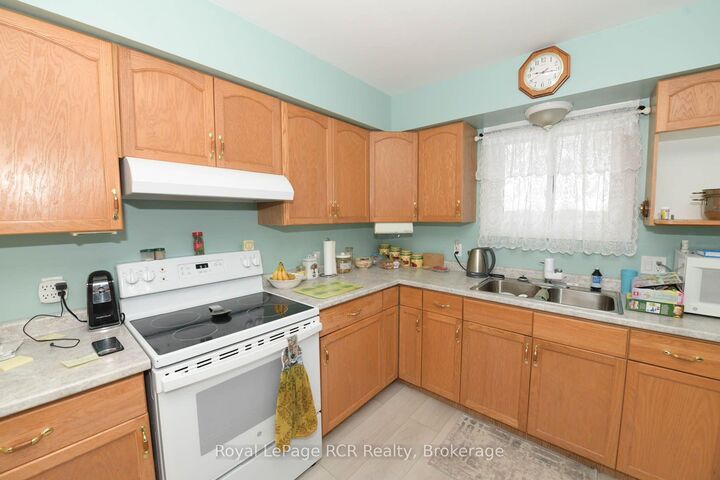 Photo de la propriété:  497 Birmingham Street W 303  ON N0G 2L1 