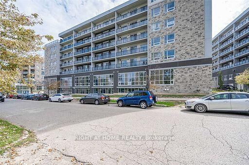 Property Photo:  275F Larch Street 608  ON N2L 3R2 