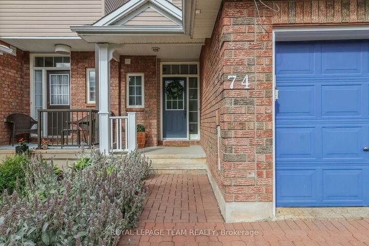 Property Photo:  74 Milner Downs Crescent  ON K2M 2S5 