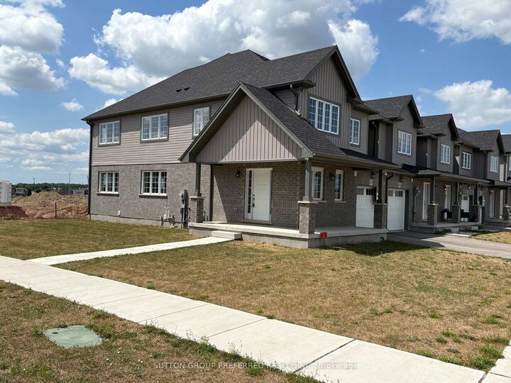 Property Photo:  377 Kennington Way  ON N6L 0H4 