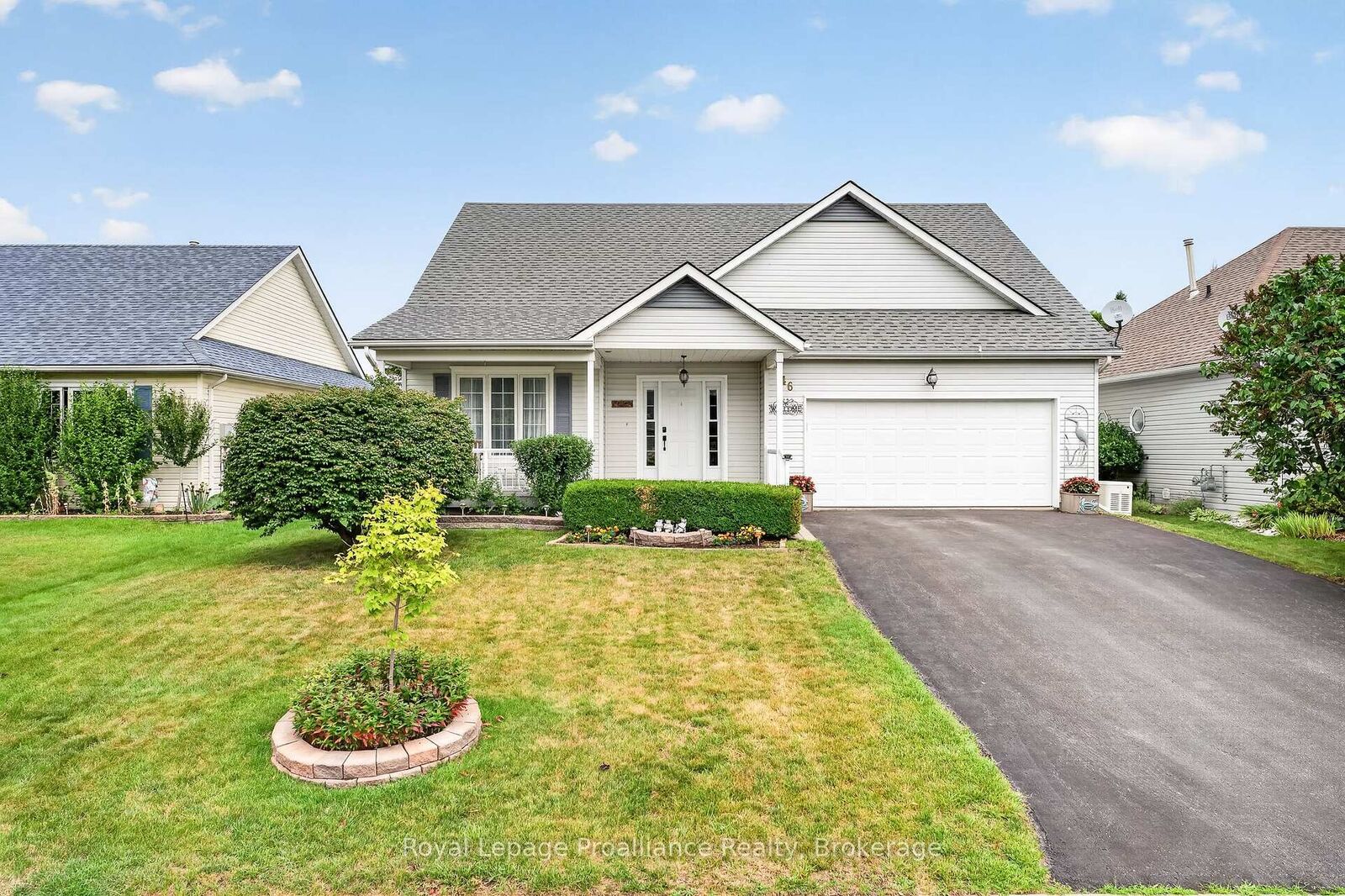 Property Photo: 46 Sandpiper Way ON K0K 1H0