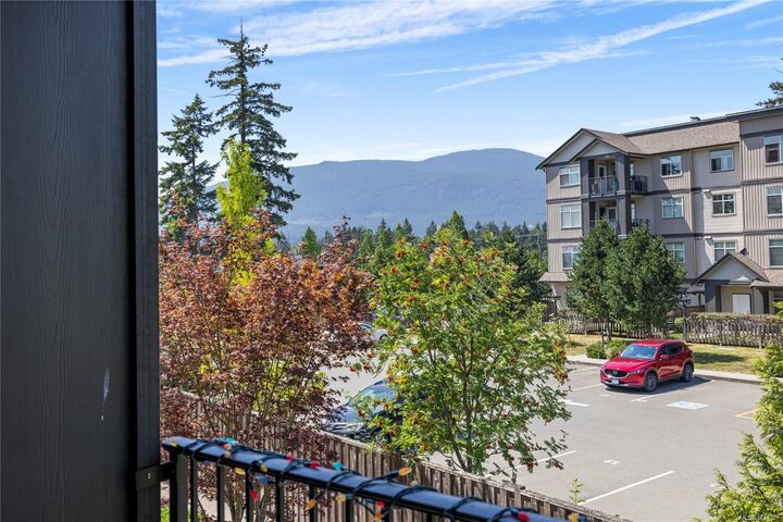 Property Photo:  2117 Meredith Rd #204  BC V9S 2N2 