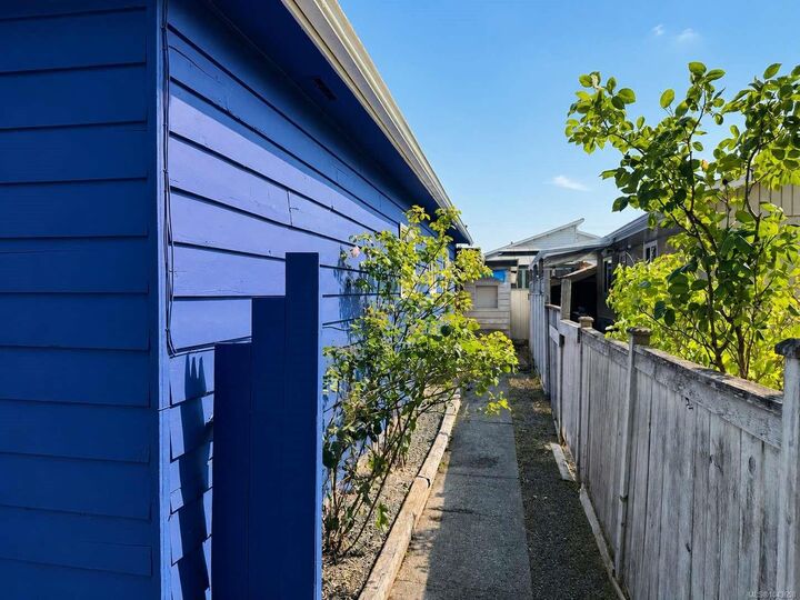 Property Photo:  4586 Beale St  BC V6T 1P5 