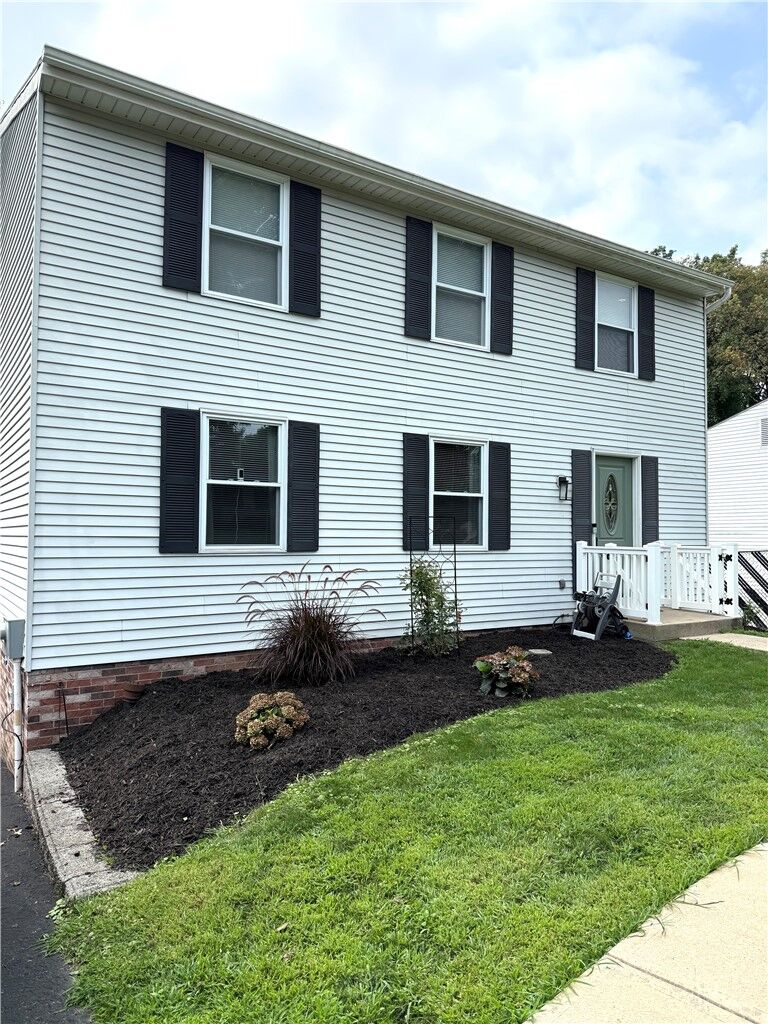 Property Photo: 1913 Riggs Rd PA 15129