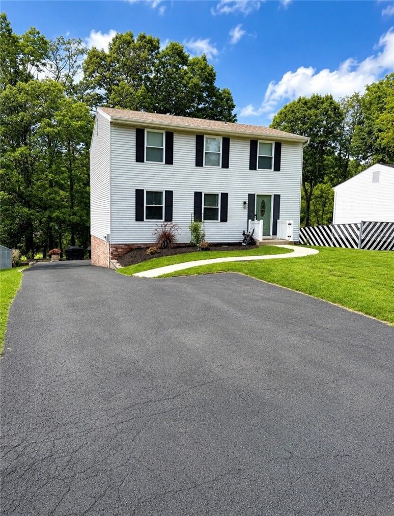Property Photo: 1913 Riggs Rd PA 15129