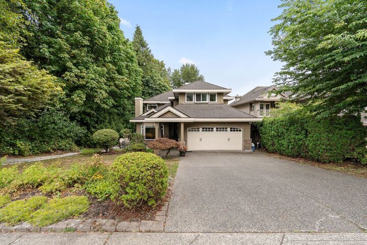 2264 Sorrento Drive — photo 1
