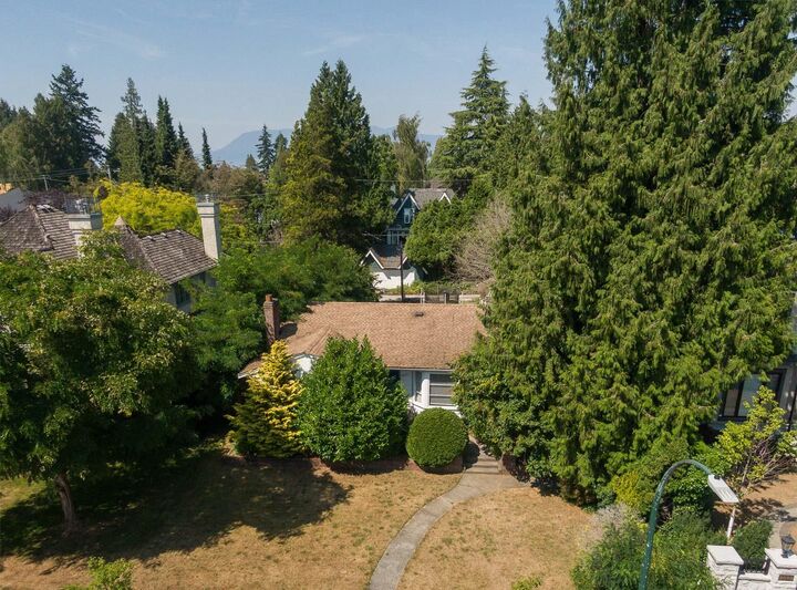 Property Photo: 2677 W 35th Avenue BC V6N 2L9