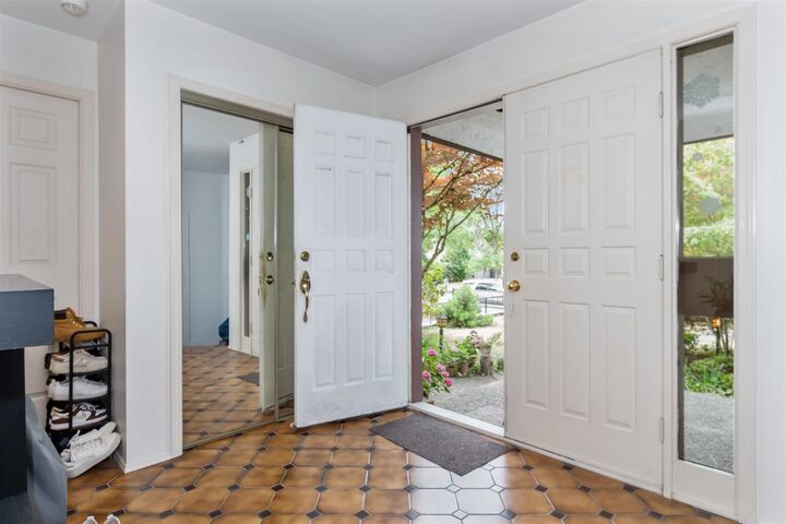 Property Photo: 5564 Elizabeth Street BC V5Y 3J9