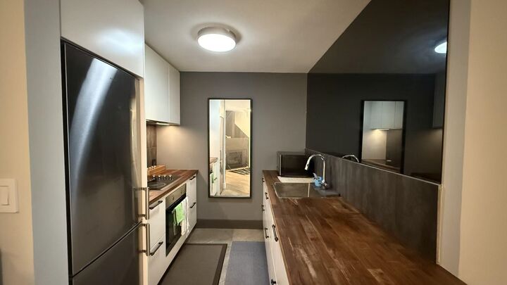 Property Photo:  985 W 10th Avenue 101  BC V5Z 1L9 