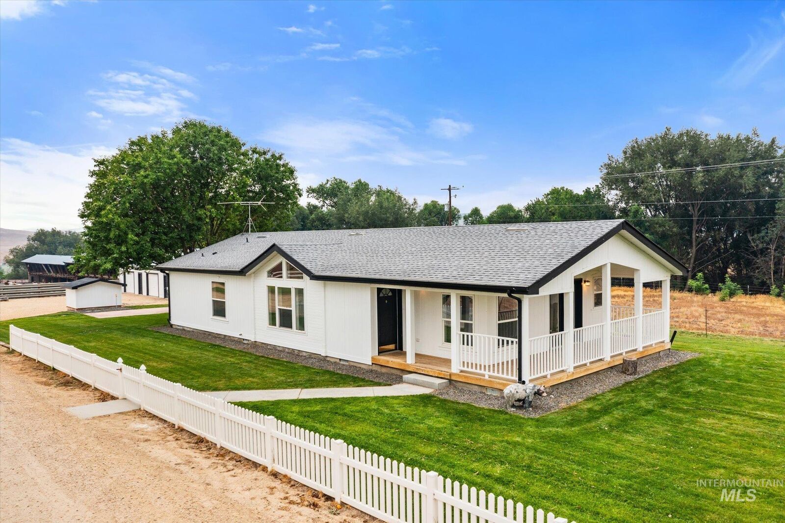 Property Photo:  2283 Canyon Rd S  ID 83641 