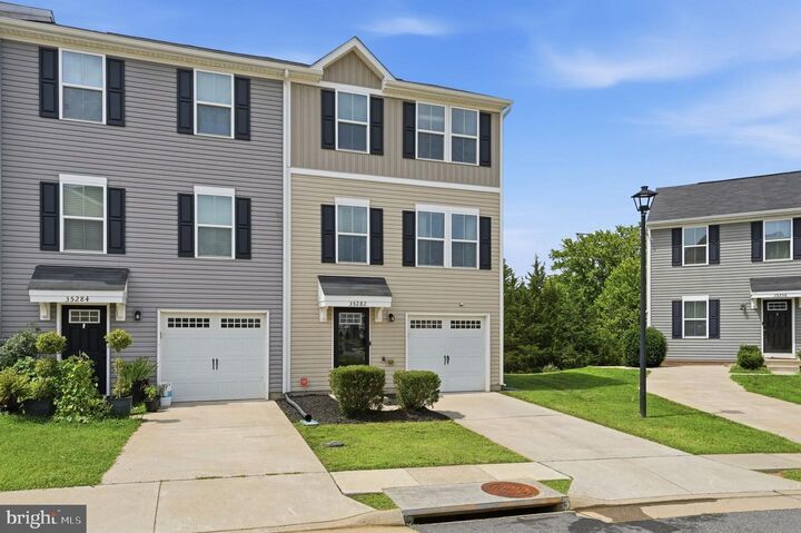 Property Photo: 35282 Sara Court VA 22508