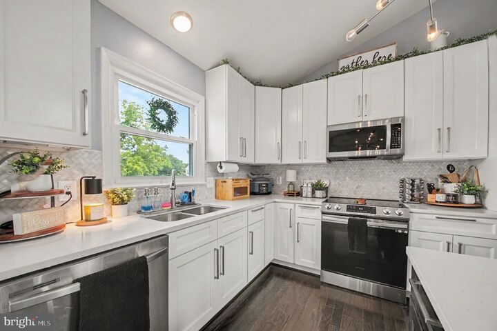 Property Photo: 7511 Daughtry Drive VA 22407