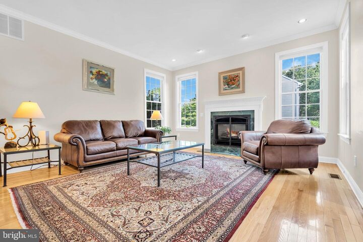 Property Photo:  7 Chaucer Court  NJ 08550 