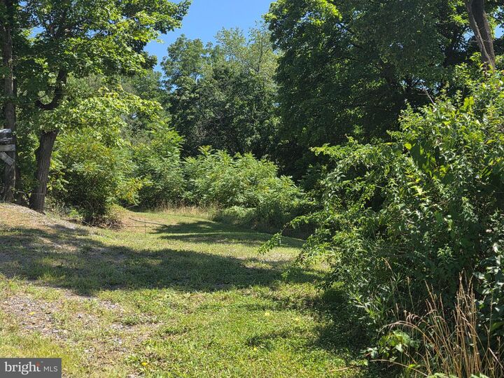 Property Photo: 107 Berryville Circle WV 25411