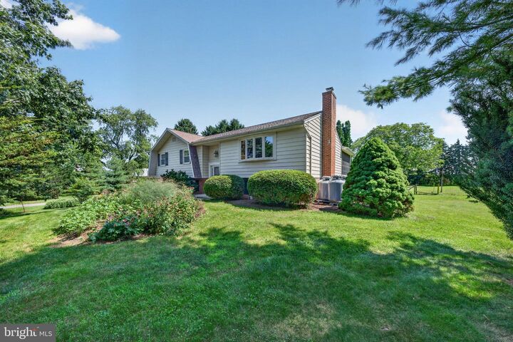 Property Photo: 1277 S Colebrook Road PA 17545