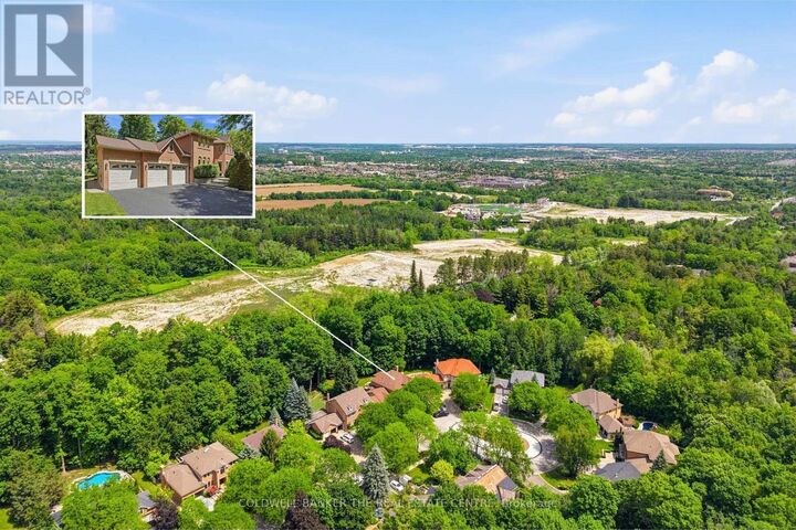 Property Photo:  49 Falling Leaf Court  ON L4G 6K6 