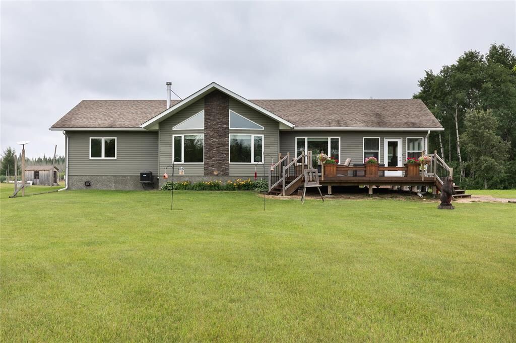 Property Photo:  82070 Boggy River Road  MB R0E 1L0 