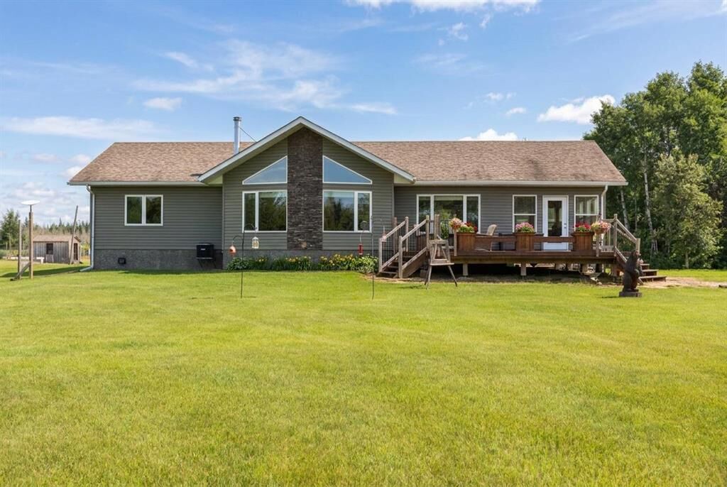 Property Photo: 82070 Boggy River Road MB R0E 1L0
