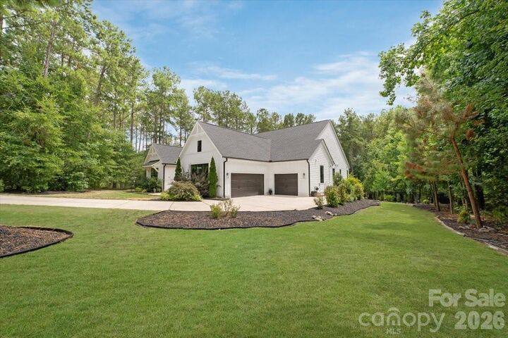 Property Photo: 6321 Chimney Bluff Road SC 29720