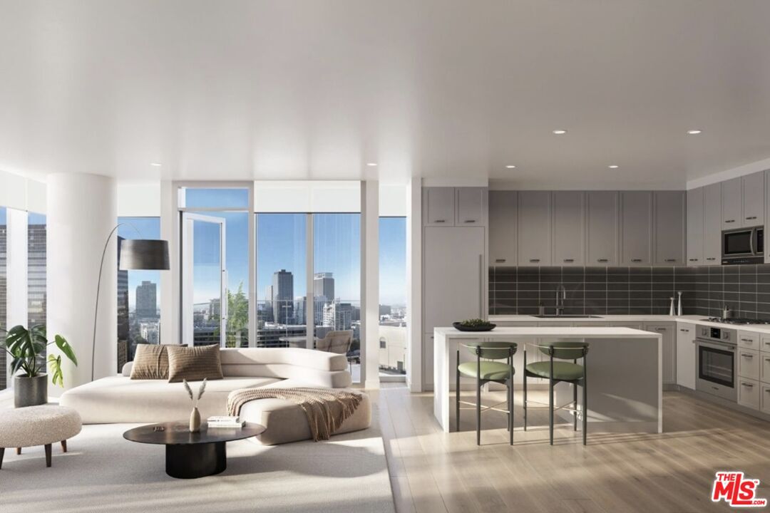 Property Photo:  744 S Figueroa St, Unit 3901  CA 90017 