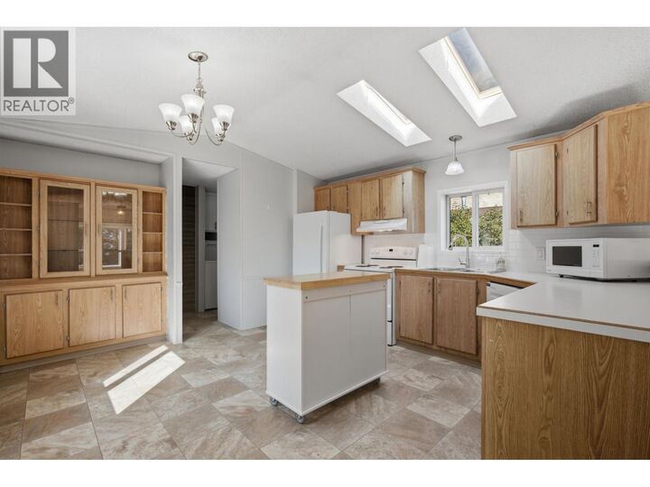 Property Photo: 803 Hodgson Road 22 BC V2G 3R2