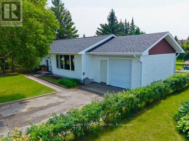Property Photo:  1305 Alexandra Street  ON P0L 1N0 
