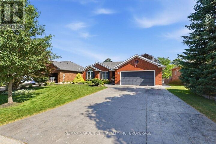 Property Photo: 81 Sandra Drive ON L0S 1C0