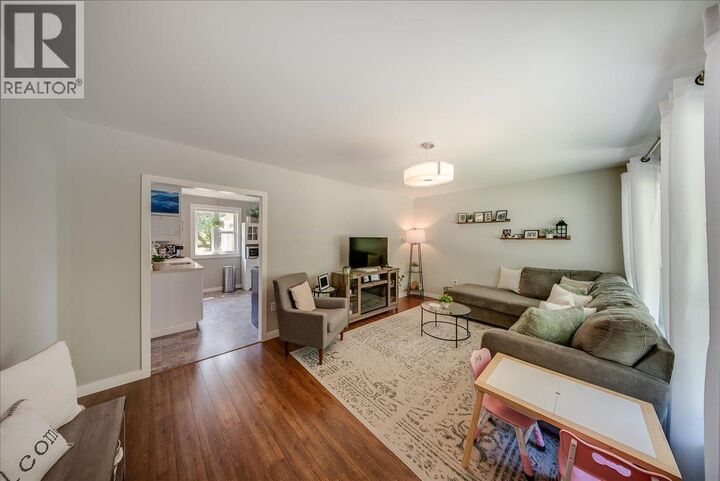Property Photo:  1112 Marianna Crescent  BC V1R 1C7 
