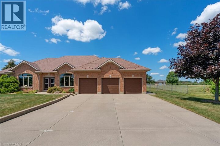 Property Photo:  18 Featherstone Avenue  ON N0A 1P0 