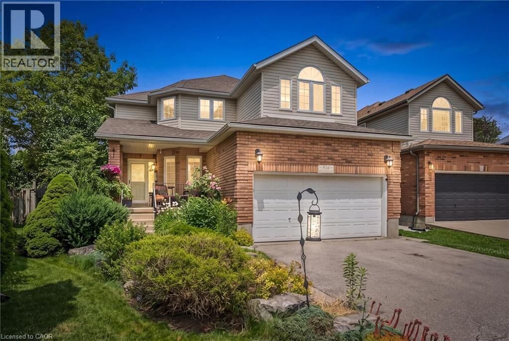Property Photo:  916 Rush Meadow Court  ON N2R 1K9 
