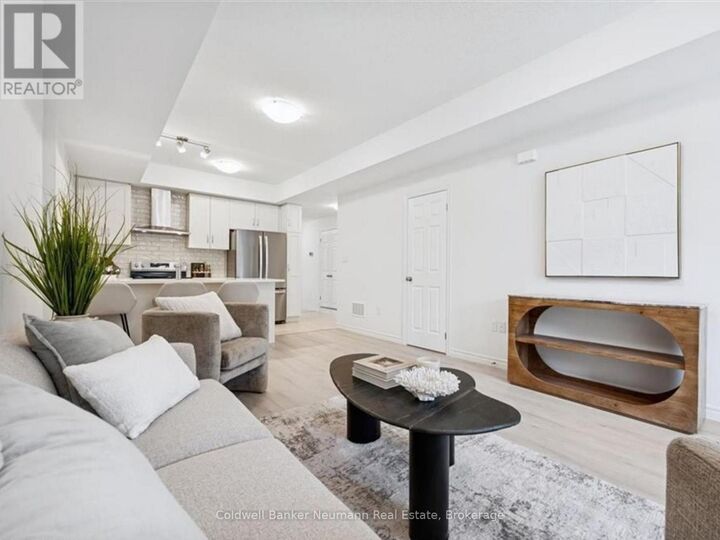 Property Photo:  7-53 Allegro Common  ON N3C 1A5 